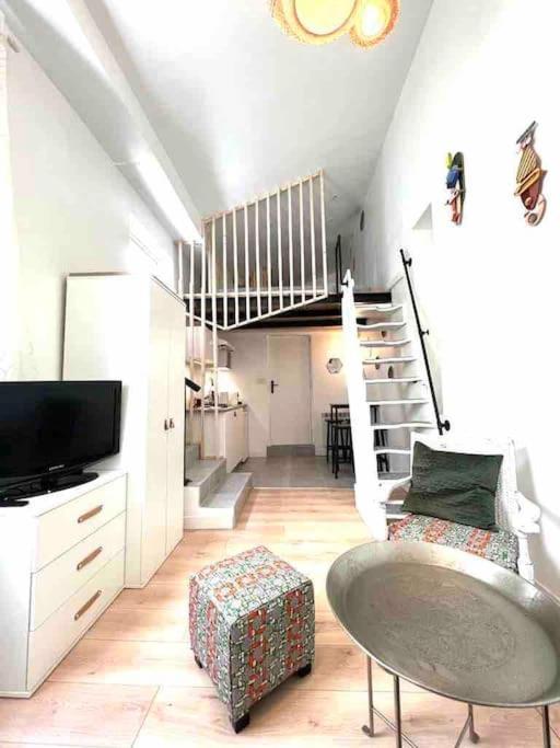 Jolie Mini Maison Lovely Tiny House Vitry-sur-Seine Exterior foto
